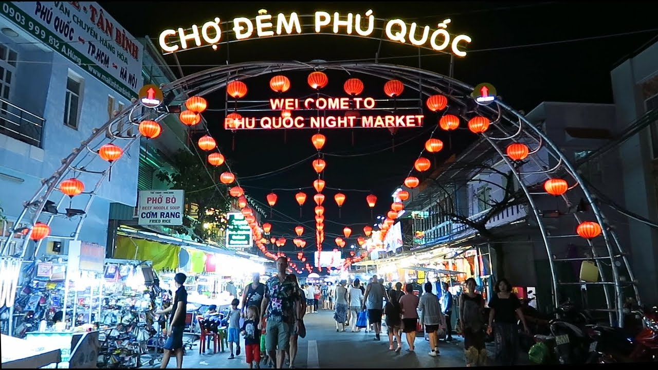 Chợ đêm Phú Quốc (Chợ Dinh Cậu)