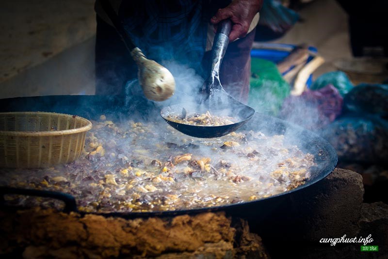 Thắng cố Đồng Văn